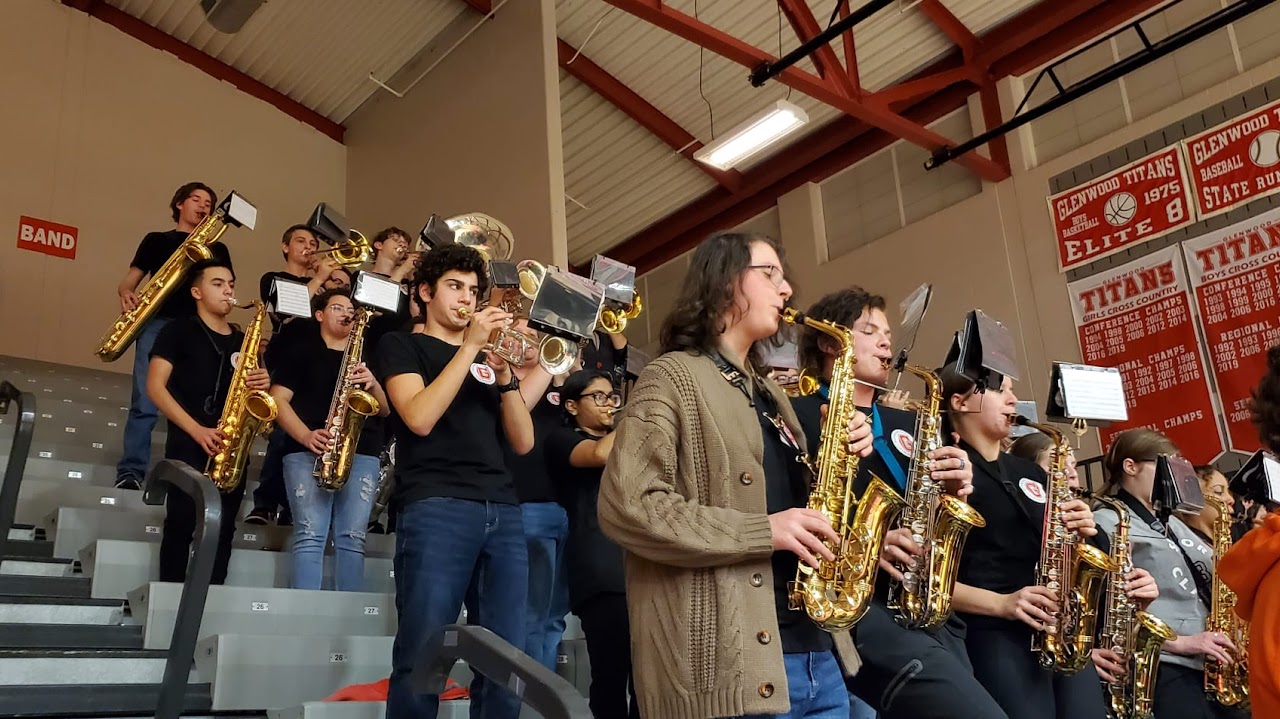 Glenwood Pep Band Performance